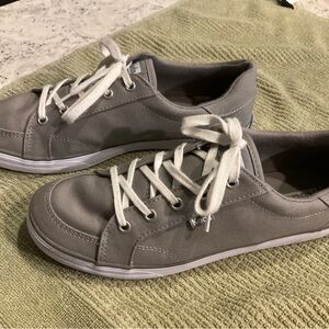 Keds Light Gray Canvas Sneakers Center III Model